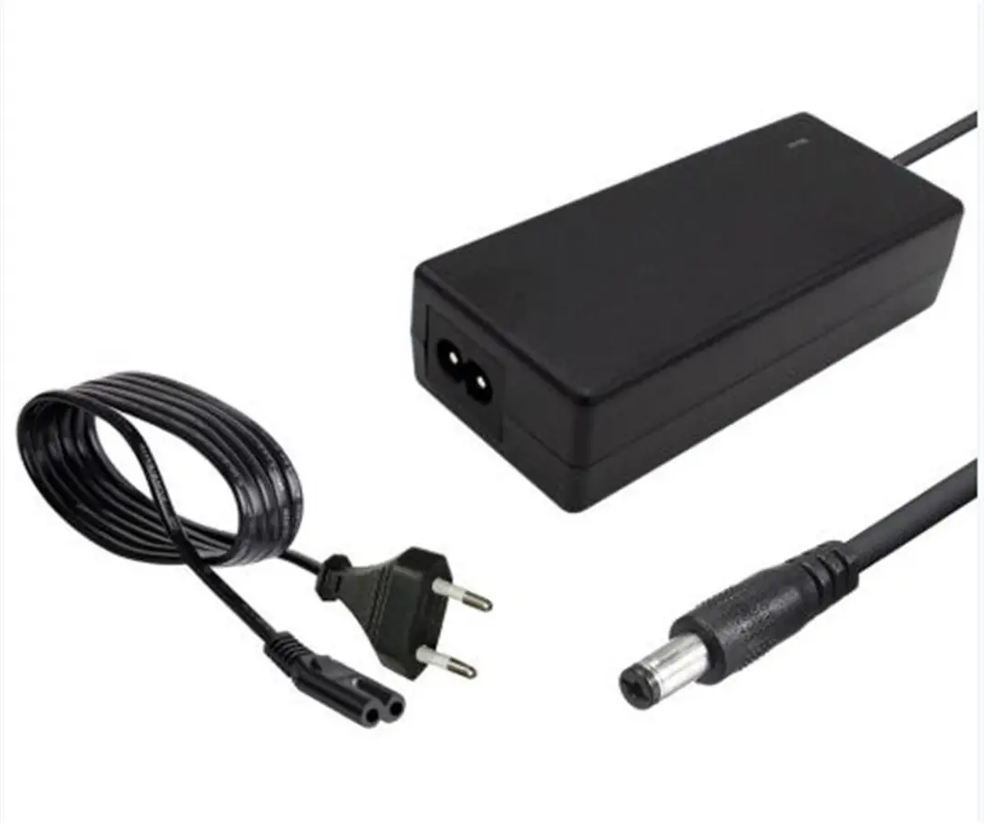 OneTech 12V 5A  Amper Plastik Adaptör