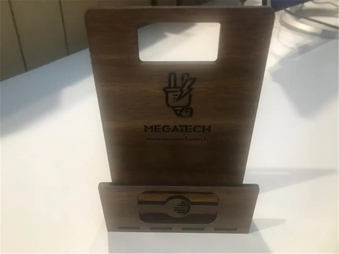 Megatech Ahşap Telefon Tutucu 1