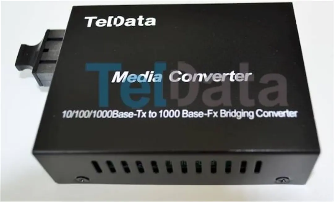 Teldata Media Converter Single Mode 10-100-1000 20 Km Dual Sc 2 Li Paket Set 1
