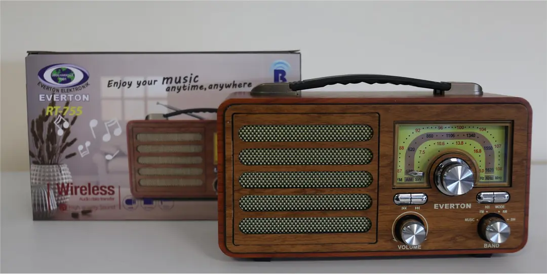 Everton Rt-755 Bluetooth Fm-Usb-Tf-Aux Şarjlı Nostaljik Radyo 1
